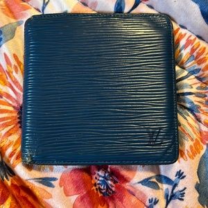 Louis Vuitton Blue Epi leather wallet